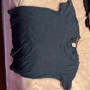 men’s T-shirt never worn